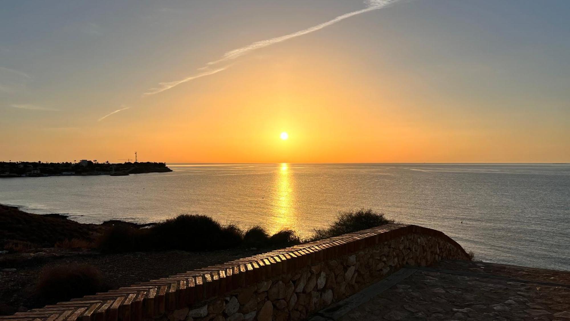 Punta Prima - Sun & Beach & Golf & Bike - Spanish South-Facing Terrace Apartment - La Recoleta - By The Sea Torrevieja Exterior photo